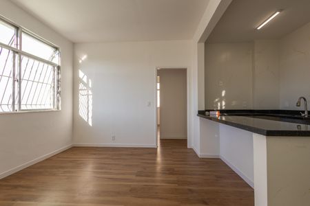 Apartamento para alugar com 88m², 3 quartos e sem vagaSala