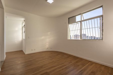 Apartamento para alugar com 88m², 3 quartos e sem vagaSala