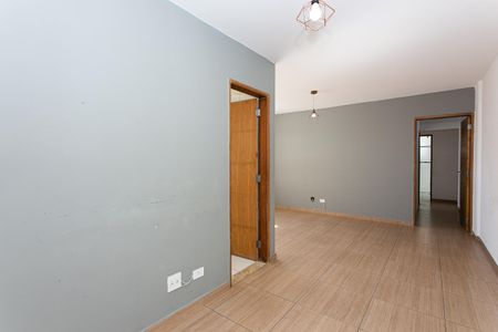 Apartamento para alugar com 72m², 2 quartos e 1 vagaSala