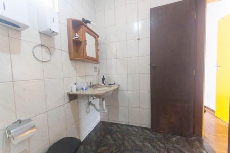 Casa para alugar com 120m², 3 quartos e 3 vagas Casa para alugar com 120m², 3 quartos e 3 vagasBanheiro Social