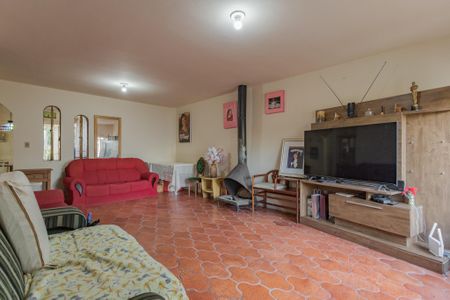 Casa à venda com 200m², 4 quartos e 2 vagas Casa à venda com 200m², 4 quartos e 2 vagasSala