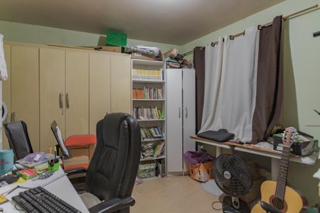 Casa à venda com 200m², 4 quartos e 2 vagas Casa à venda com 200m², 4 quartos e 2 vagasQuarto 3