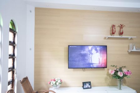 Casa à venda com 147m², 6 quartos e 1 vaga Casa à venda com 147m², 6 quartos e 1 vagaSala