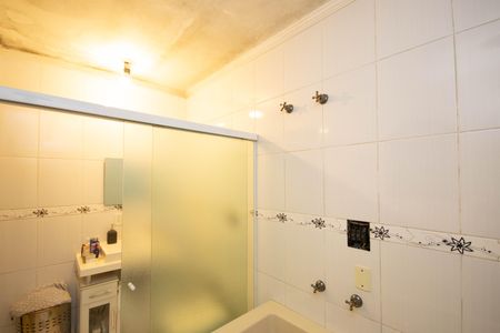 Casa à venda com 147m², 6 quartos e 1 vaga Casa à venda com 147m², 6 quartos e 1 vagaBanheiro da Suíte 1