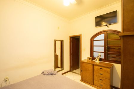 Casa à venda com 147m², 6 quartos e 1 vaga Casa à venda com 147m², 6 quartos e 1 vagaSuíte 1