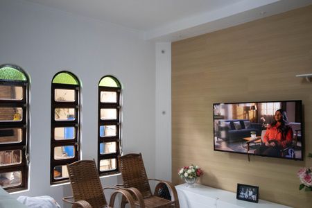 Casa à venda com 147m², 6 quartos e 1 vaga Casa à venda com 147m², 6 quartos e 1 vagaSala