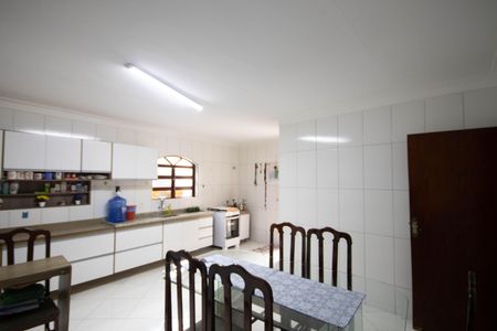 Casa à venda com 147m², 6 quartos e 1 vaga Casa à venda com 147m², 6 quartos e 1 vagaCozinha 1