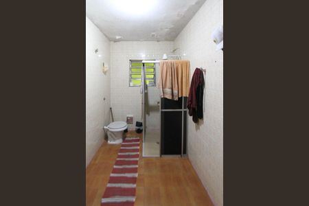 Casa à venda com 175m², 3 quartos e 2 vagas Casa à venda com 175m², 3 quartos e 2 vagasBanheiro