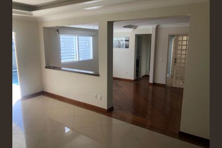 Casa à venda com 215m², 2 quartos e 4 vagasFoto 11