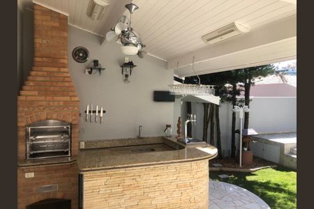 Casa à venda com 215m², 2 quartos e 4 vagasFoto 06
