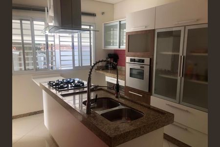 Casa à venda com 215m², 2 quartos e 4 vagasFoto 10
