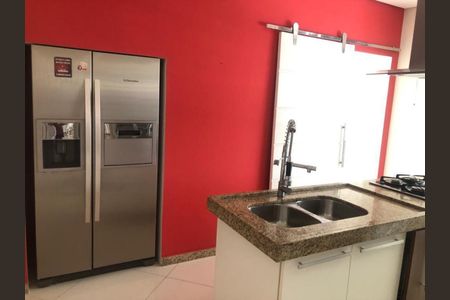 Casa à venda com 215m², 2 quartos e 4 vagasFoto 09