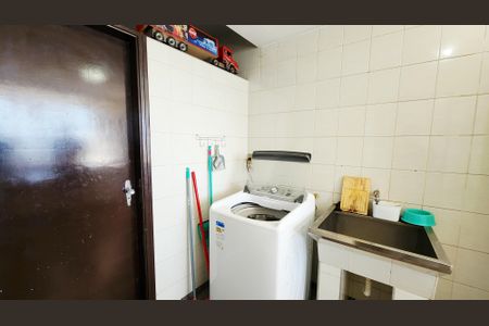 Casa à venda com 169m², 3 quartos e 3 vagasÁrea de Serviço