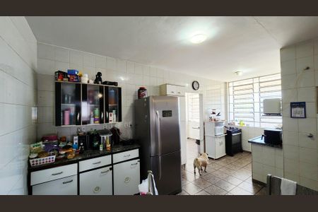 Casa à venda com 169m², 3 quartos e 3 vagasCozinha