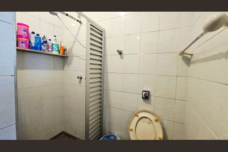 Casa à venda com 169m², 3 quartos e 3 vagasBanheiro de Serviço