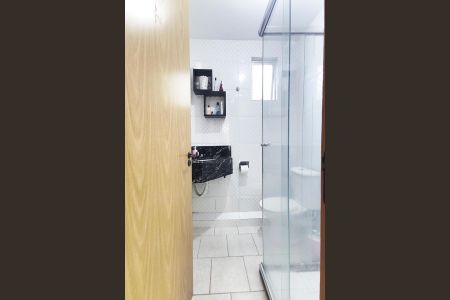 Apartamento para alugar com 60m², 2 quartos e sem vagaBanheiro