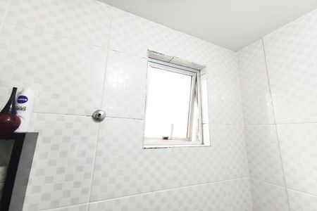 Apartamento para alugar com 60m², 2 quartos e sem vagaBanheiro