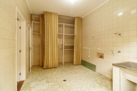 Casa à venda com 350m², 3 quartos e 6 vagasÁrea de Serviço