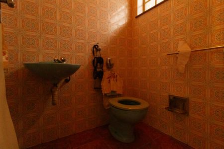 Casa à venda com 350m², 3 quartos e 6 vagasLavabo