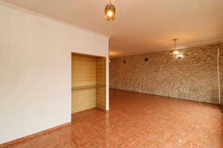 Casa à venda com 350m², 3 quartos e 6 vagasSala