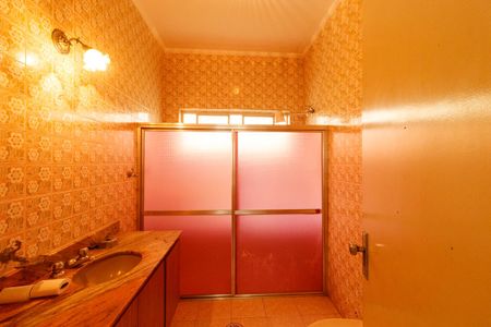 Casa à venda com 350m², 3 quartos e 6 vagasBanheiro