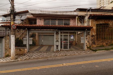 Casa à venda com 350m², 3 quartos e 6 vagasFachada