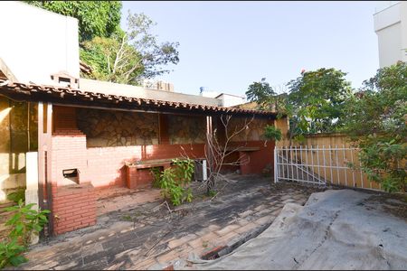 Casa para alugar com 290m², 3 quartos e 1 vagaArea externa