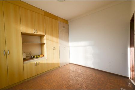 Casa para alugar com 290m², 3 quartos e 1 vagaQuarto