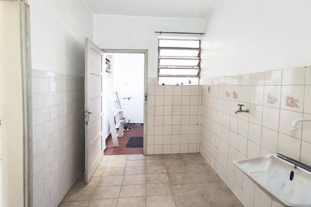 Apartamento para alugar com 60m², 2 quartos e sem vagaCozinha 