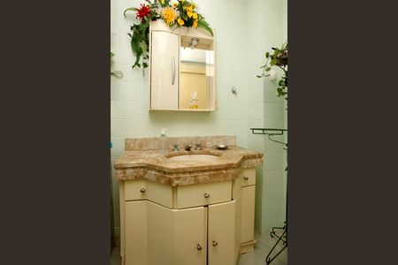 Apartamento para alugar com 127m², 3 quartos e sem vagaBanheiro 2