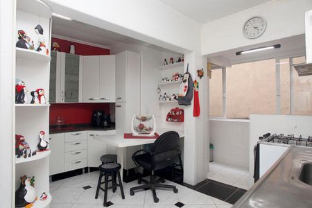 Apartamento para alugar com 127m², 3 quartos e sem vagaCozinha