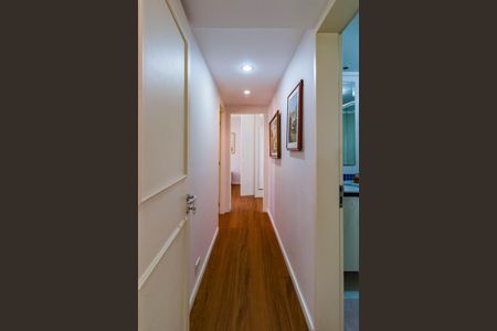 Apartamento à venda com 96m², 3 quartos e 2 vagasCorredor