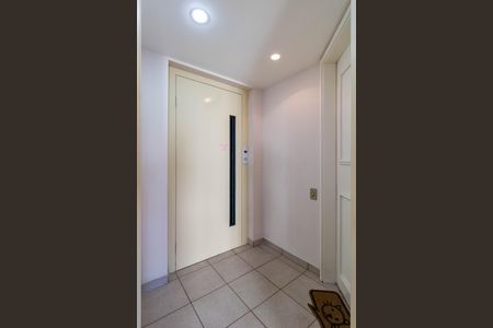 Apartamento à venda com 96m², 3 quartos e 2 vagasEntrada