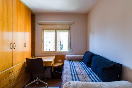 Apartamento à venda com 96m², 3 quartos e 2 vagasQuarto 