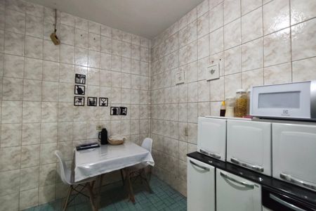 Casa à venda com 300m², 4 quartos e 3 vagasCasa 3 - Cozinha
