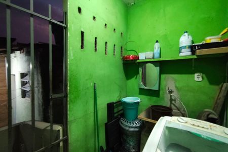 Casa à venda com 300m², 4 quartos e 3 vagasCasa 3 - Área de serviço