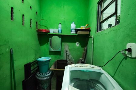 Casa à venda com 300m², 4 quartos e 3 vagasCasa 3 - Área de serviço