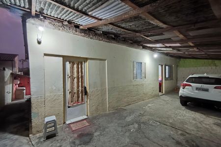 Casa à venda com 300m², 4 quartos e 3 vagasQuintal - Garagem