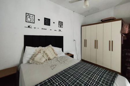 Casa à venda com 300m², 4 quartos e 3 vagasCasa 3 - Quarto