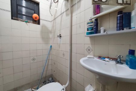 Casa à venda com 300m², 4 quartos e 3 vagasCasa 2 - Banheiro