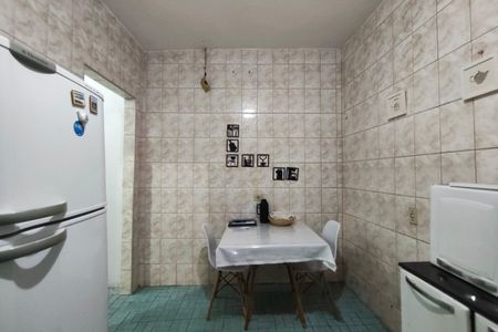 Casa à venda com 300m², 4 quartos e 3 vagasCasa 3 - Cozinha