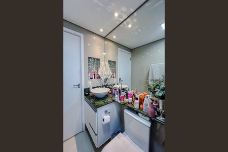 Apartamento à venda com 56m², 2 quartos e 1 vagaBanheiro da Suíte