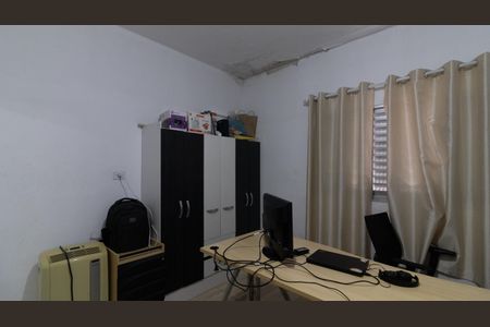 Casa à venda com 160m², 4 quartos e 5 vagas Casa à venda com 160m², 4 quartos e 5 vagasQuarto 1 - Casa 2