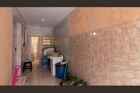 Casa à venda com 160m², 4 quartos e 5 vagas Casa à venda com 160m², 4 quartos e 5 vagasÁrea de Serviço - Casa 1