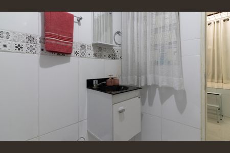 Casa à venda com 160m², 4 quartos e 5 vagas Casa à venda com 160m², 4 quartos e 5 vagasBanheiro de Serviço - Casa 2