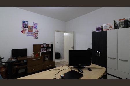 Casa à venda com 160m², 4 quartos e 5 vagas Casa à venda com 160m², 4 quartos e 5 vagasQuarto 1 - Casa 2