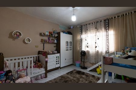 Casa à venda com 160m², 4 quartos e 5 vagas Casa à venda com 160m², 4 quartos e 5 vagasQuarto 2 - Casa 1