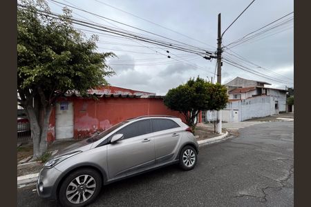 Casa à venda com 160m², 4 quartos e 5 vagas Casa à venda com 160m², 4 quartos e 5 vagasFachada