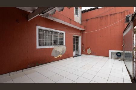 Casa à venda com 160m², 4 quartos e 5 vagas Casa à venda com 160m², 4 quartos e 5 vagasGaragem - Casa 1