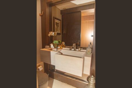 Apartamento para alugar com 214m², 4 quartos e 4 vagas Apartamento para alugar com 214m², 4 quartos e 4 vagasLavabo